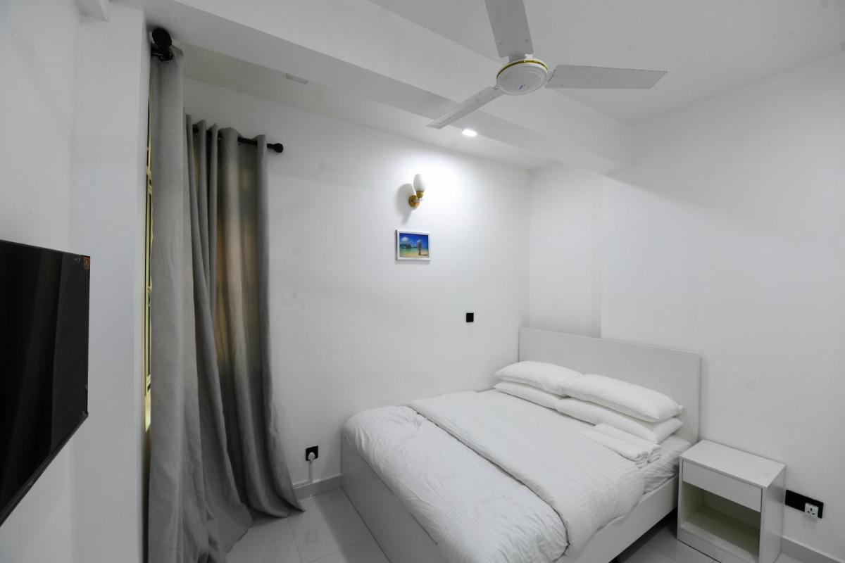 Seaview Apartment by Lin Residences - Housity