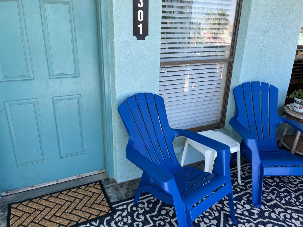 South Padre Island condo is walking distance to the beach, Sleeps 6, Third Floor, 2024 Traveler Award, winter rates - Housity
