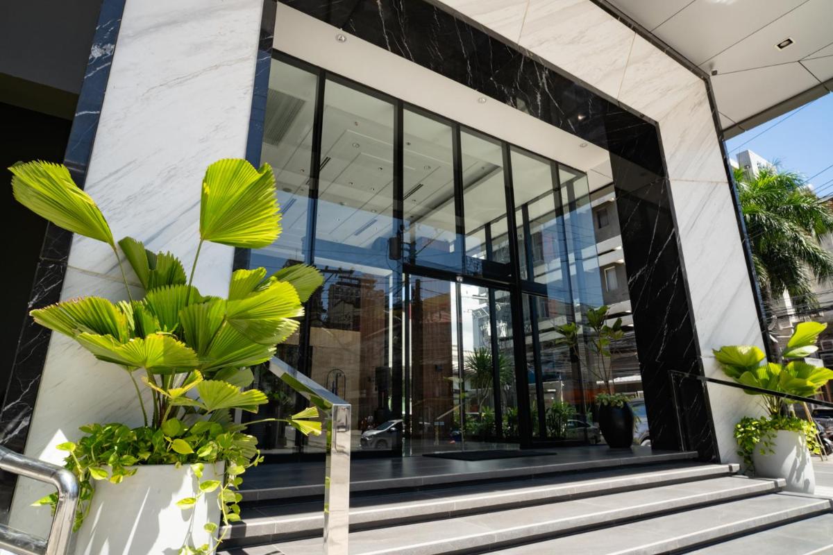 Amber Hotel - Cebu - Housity