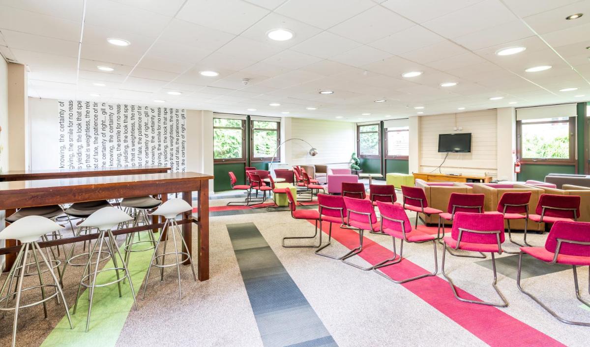 Summer Stays at The University of Edinburgh - Housity
