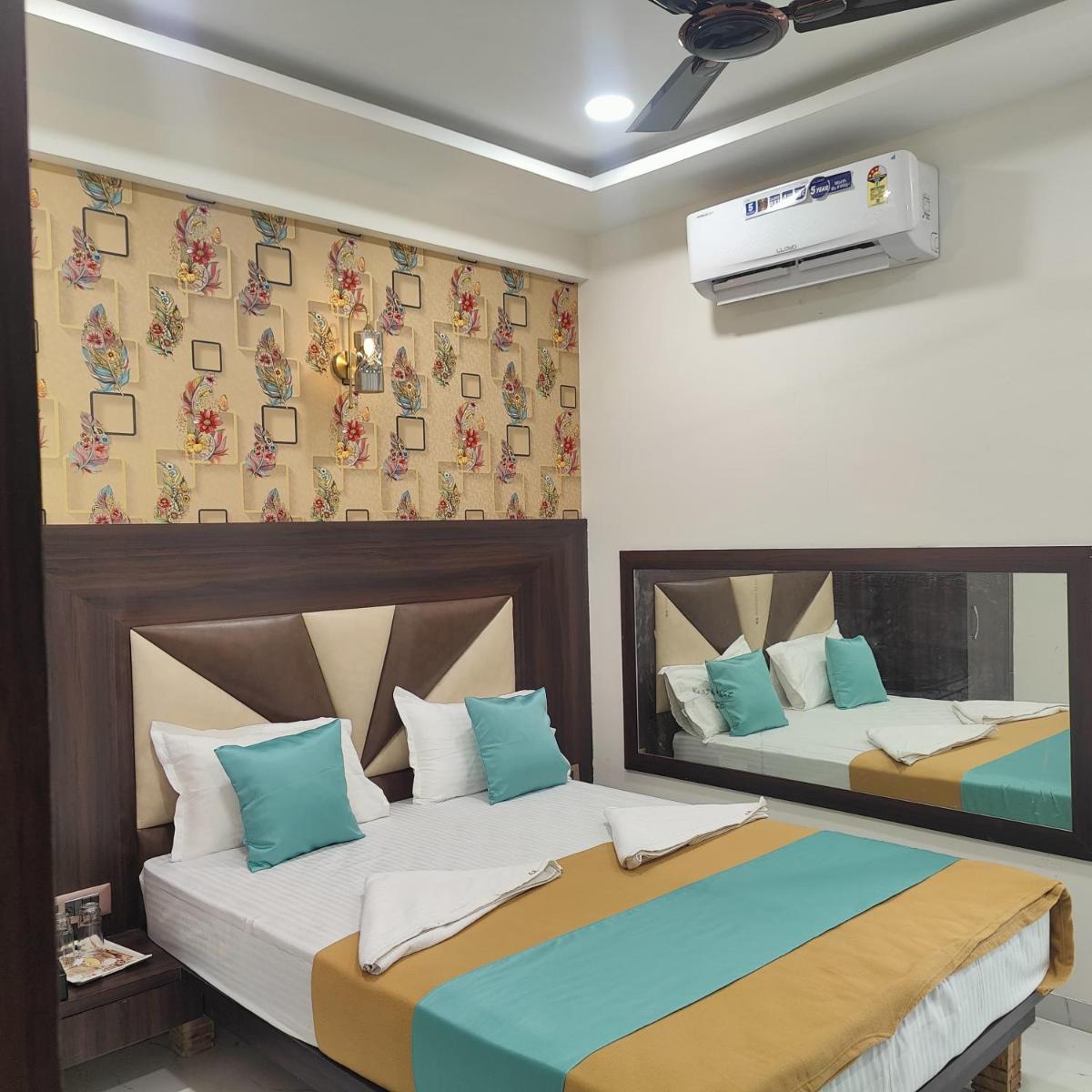 Hotel Aayan residency Lodging & Boarding - Housity