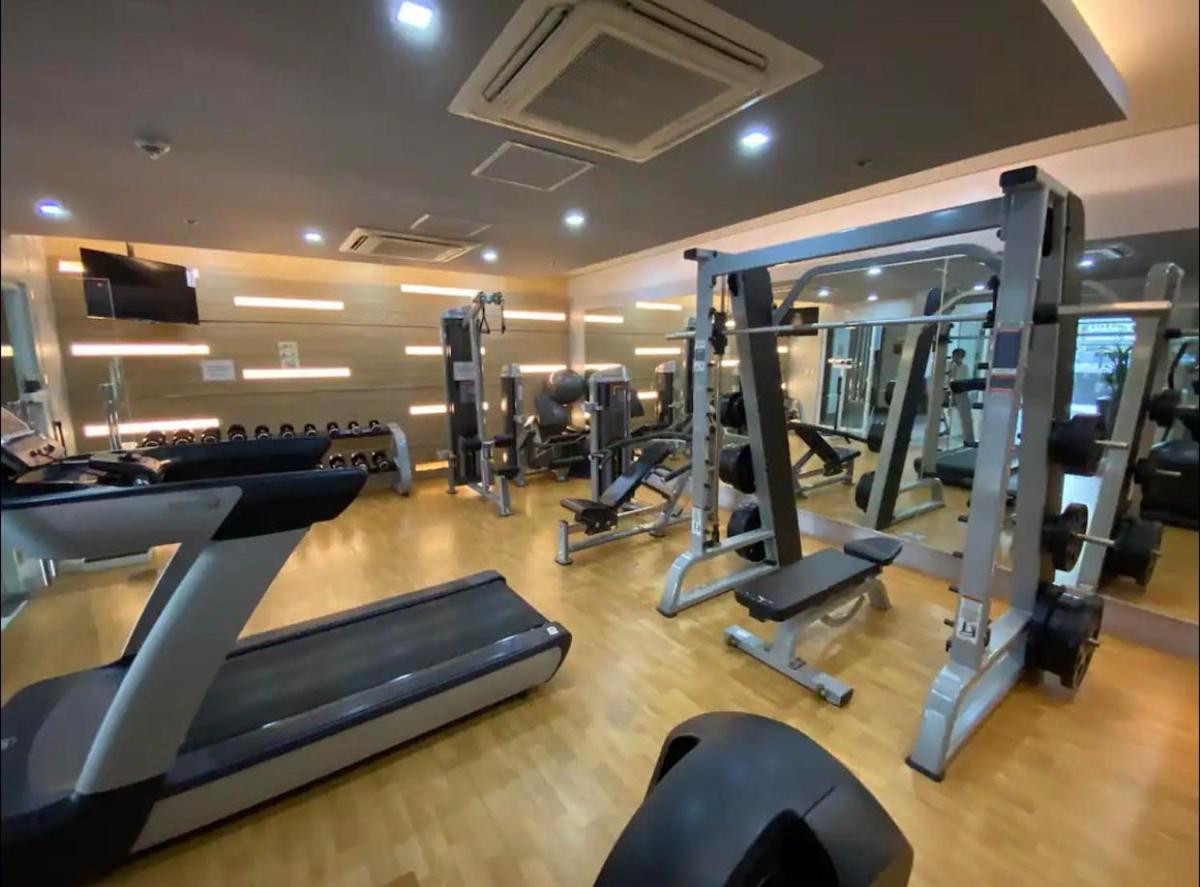 Studio Unit 10 mins walk to NAIA Terminal 3 - Housity