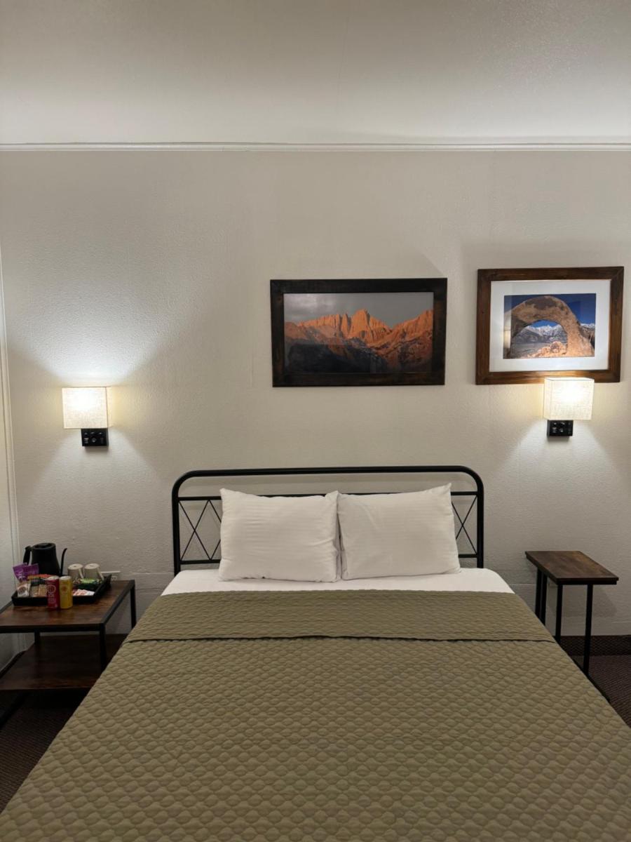 Eastern Sierra Motor Lodge - Housity