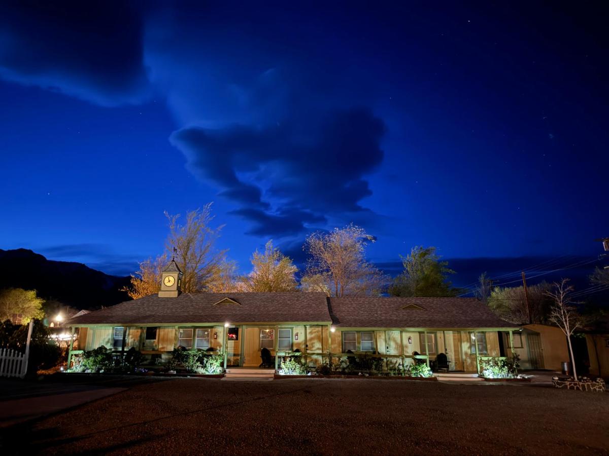 Eastern Sierra Motor Lodge - Housity
