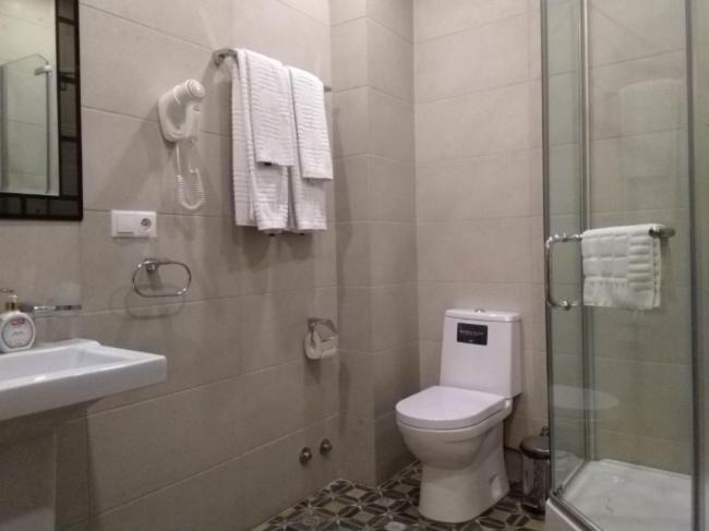 Eleon Boutique Hotel - Housity
