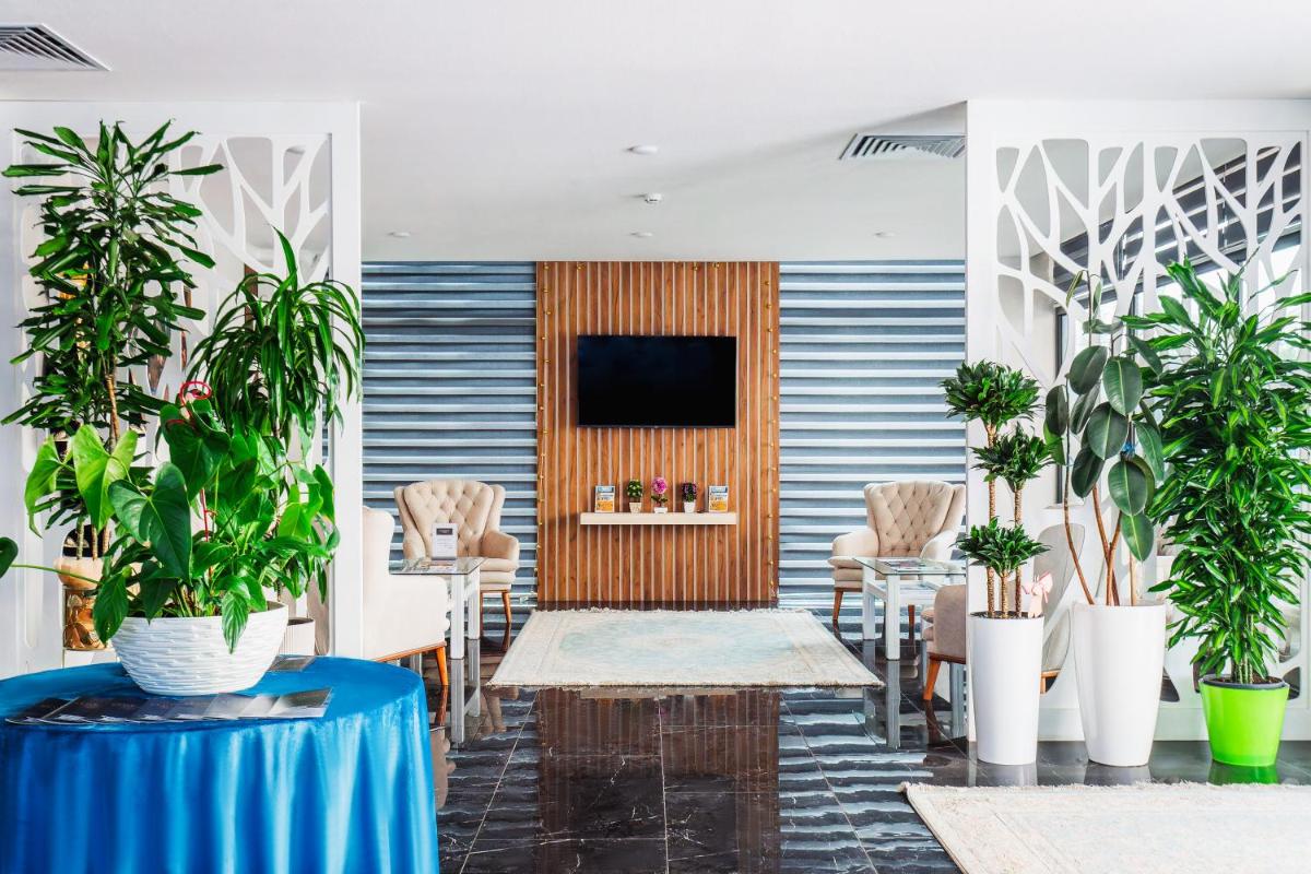 Suitetrails - RICH PARK HOTEL