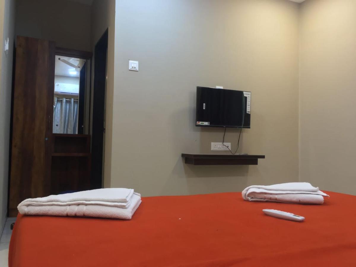 Hotel Mint Leaf - Housity