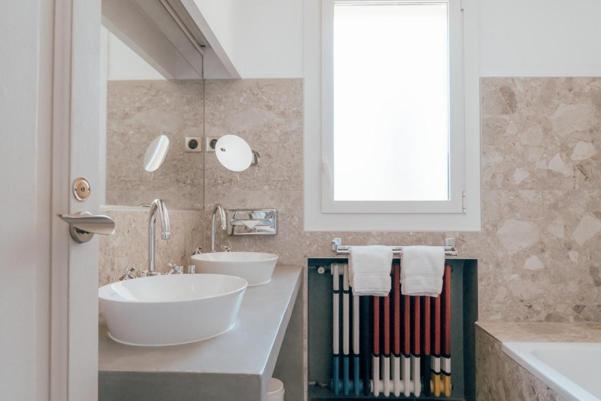 Salle de bains dans l'établissement Ermitage de l'Oasis & Spa - Cannes Mandelieu