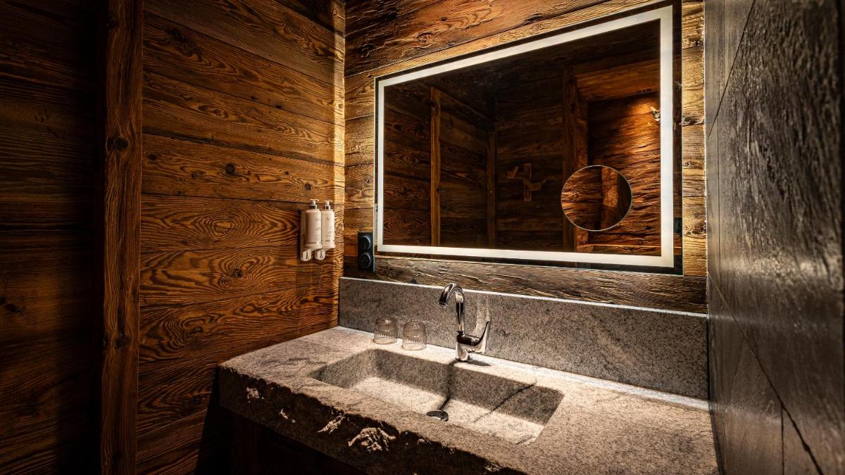 Salle de bains dans l'établissement LA CABANE DU BREUIL