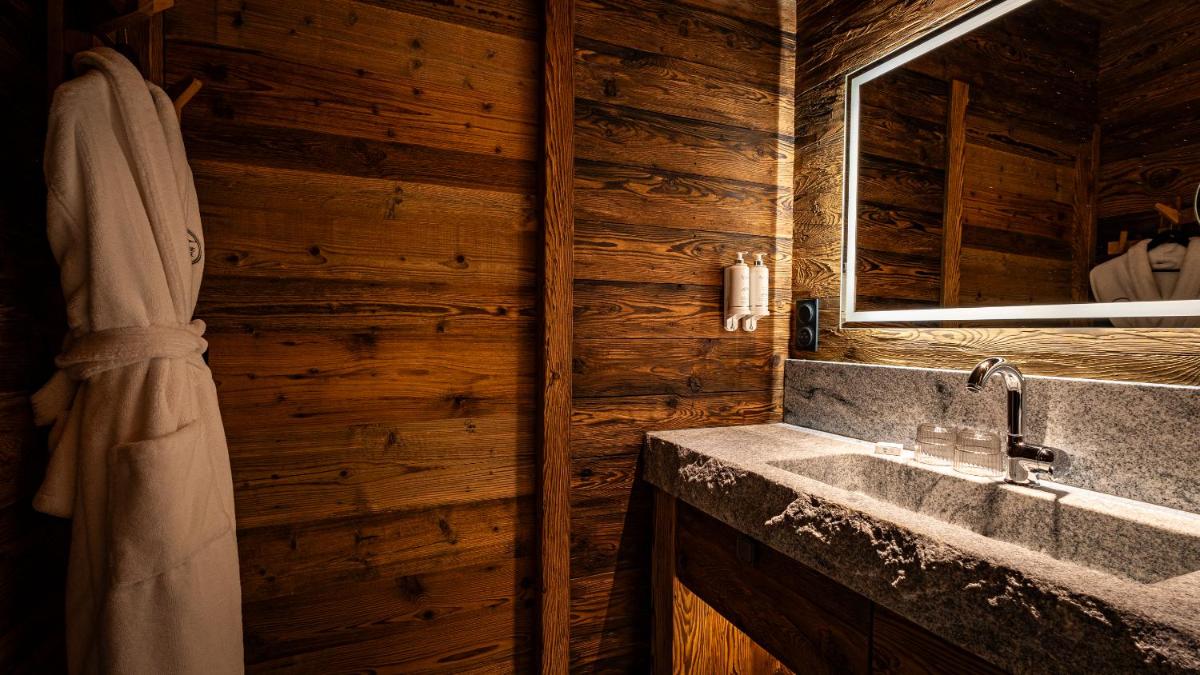 Salle de bains dans l'établissement LA CABANE DU BREUIL