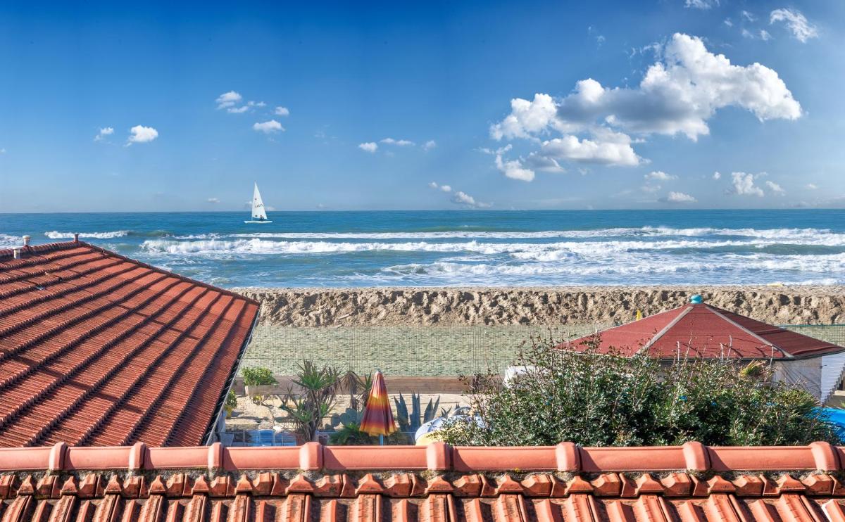 Viareggio sul Mare - Housity