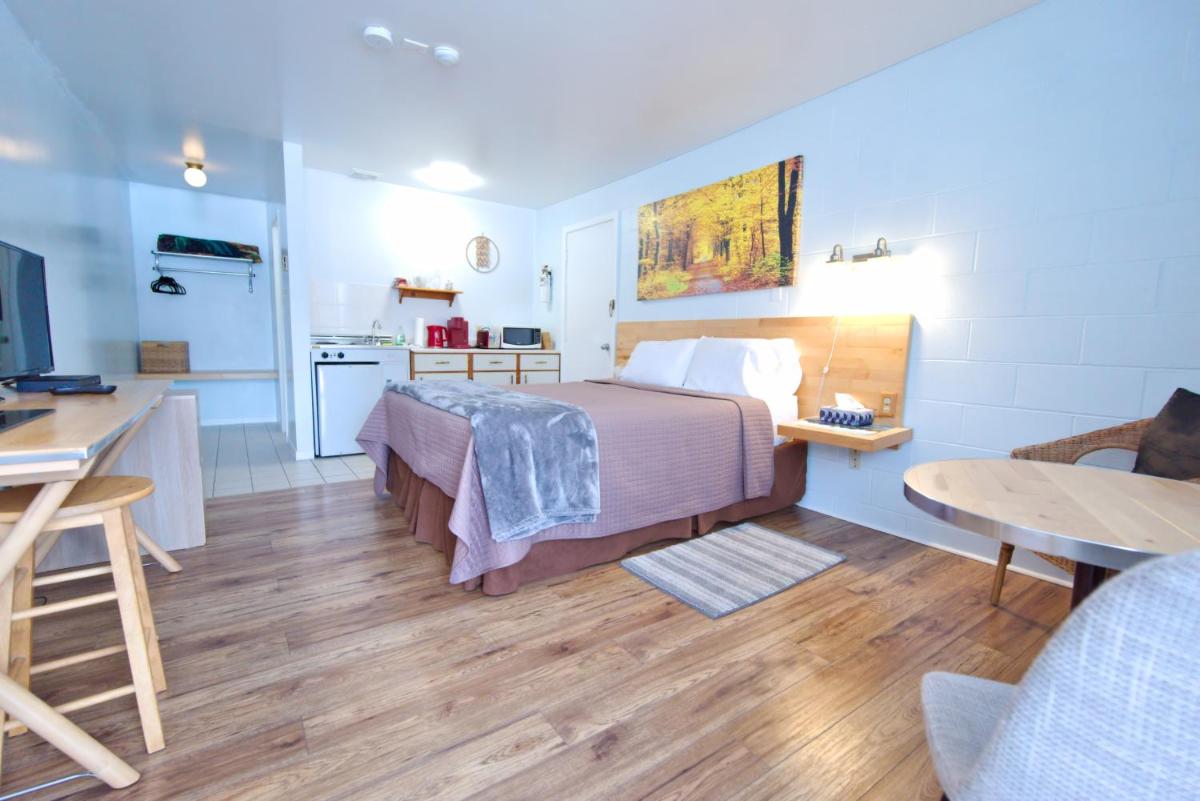 Jacques Cartier Motel - Housity