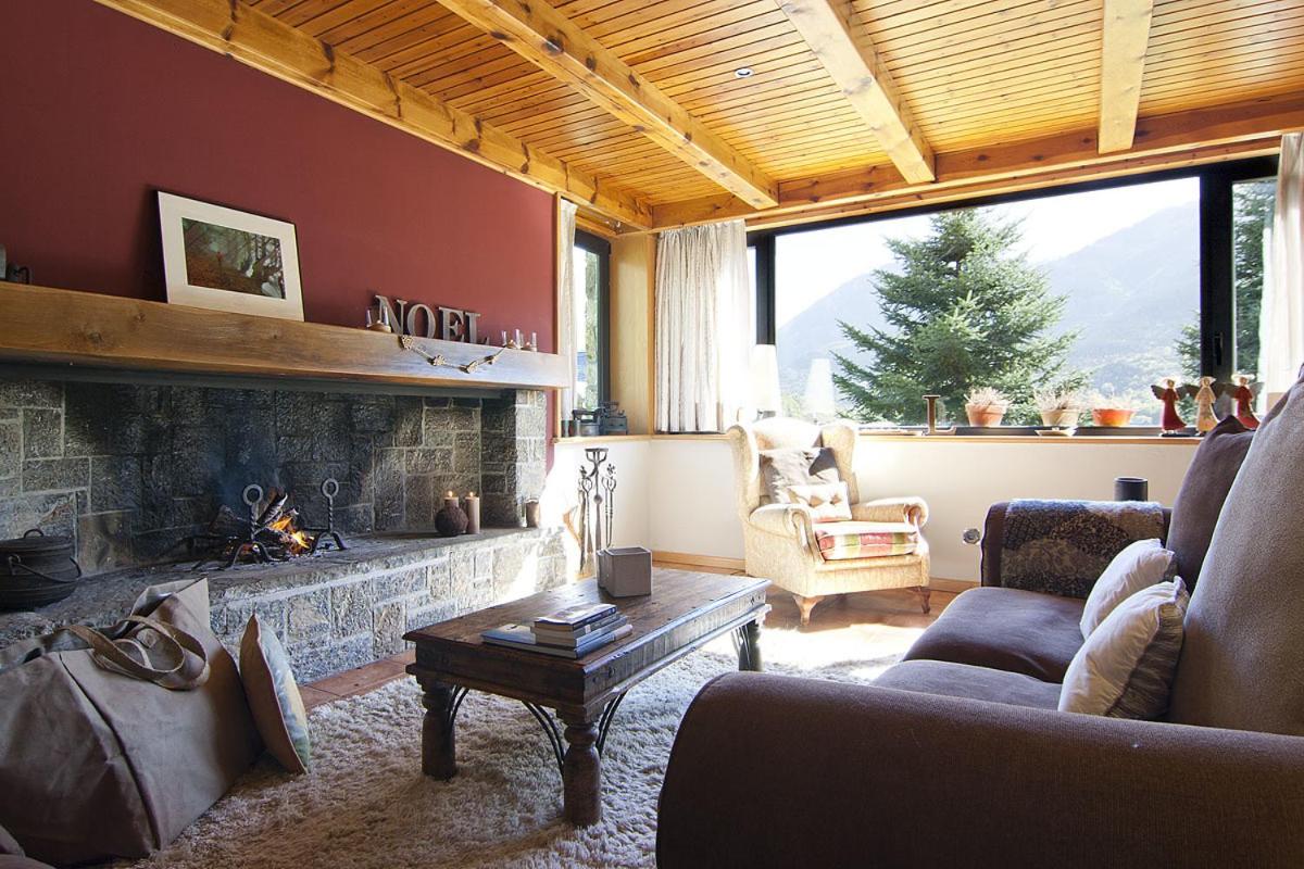 Casa Lola Pirene - Housity