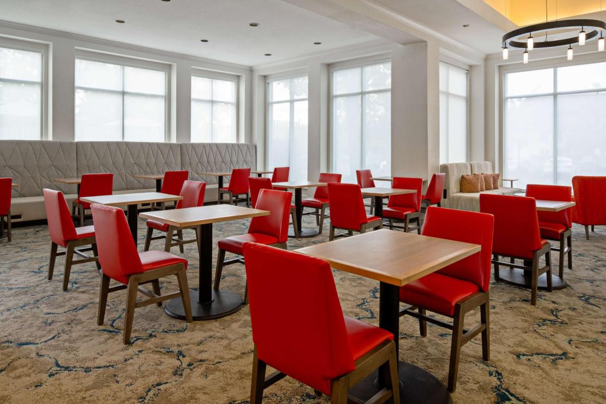 Hilton Garden Inn Roseville - Housity