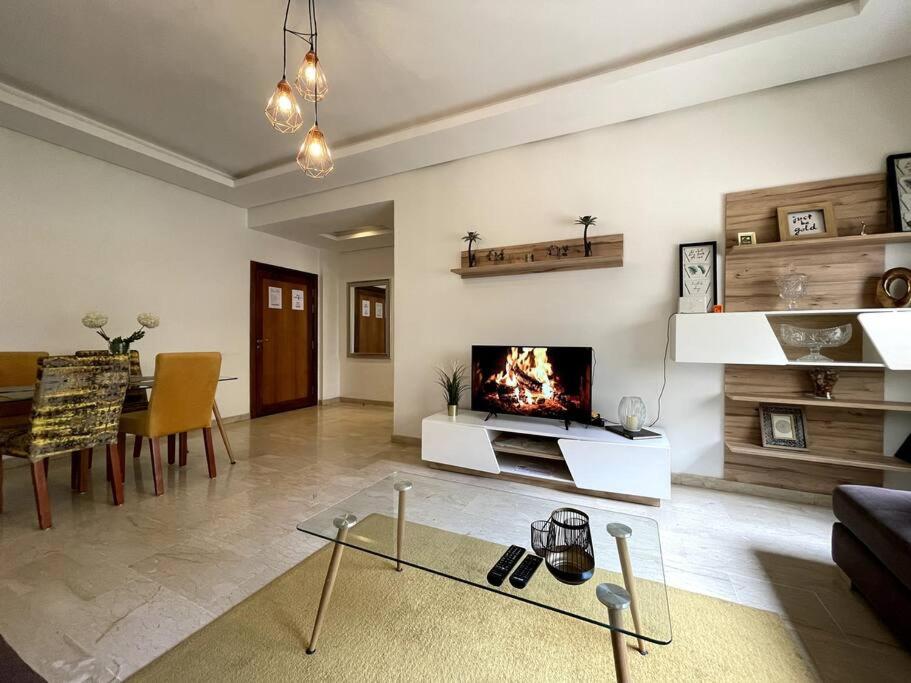 5 Star Apartment Near Airport - Housity