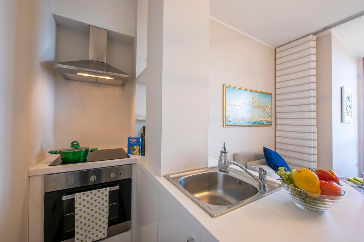 Suite on The Lake - Happy Rentals - Housity