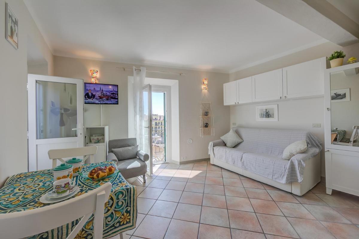 Nido Belvedere Lake View - Happy Rentals - Housity
