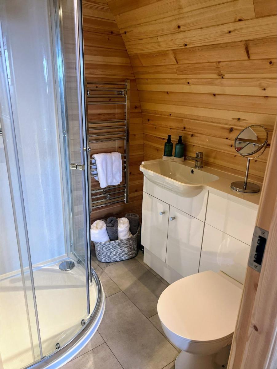 Berstane Lodges - Housity