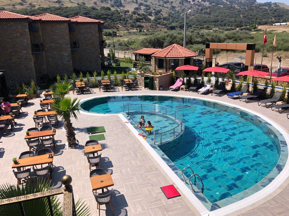 Agios Hotel - Housity