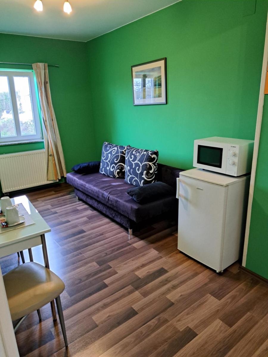 Rooms Modrušan - Housity