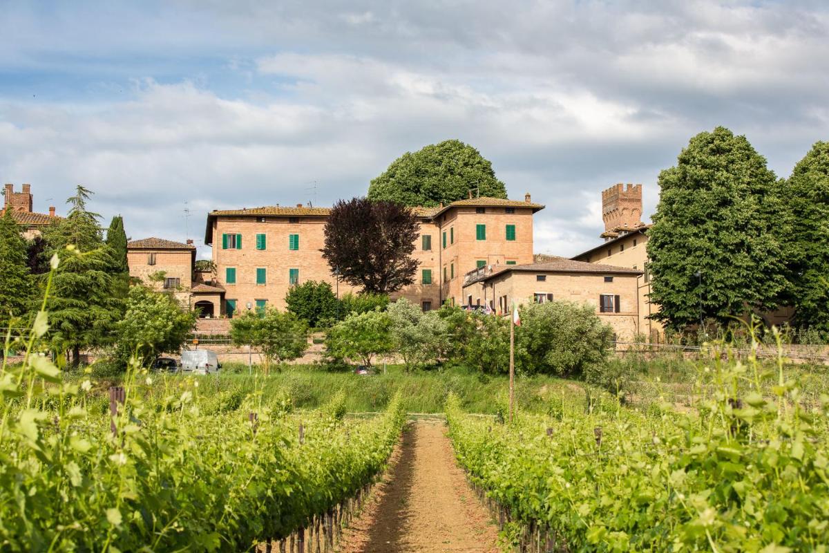 Hotel Ristorante Borgo Antico - Housity