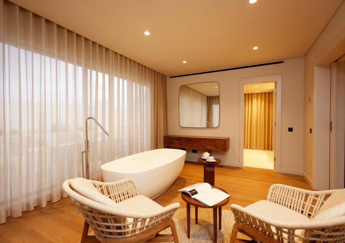 Uma área de estar em Montebelo Viseu Congress Hotel & Spa