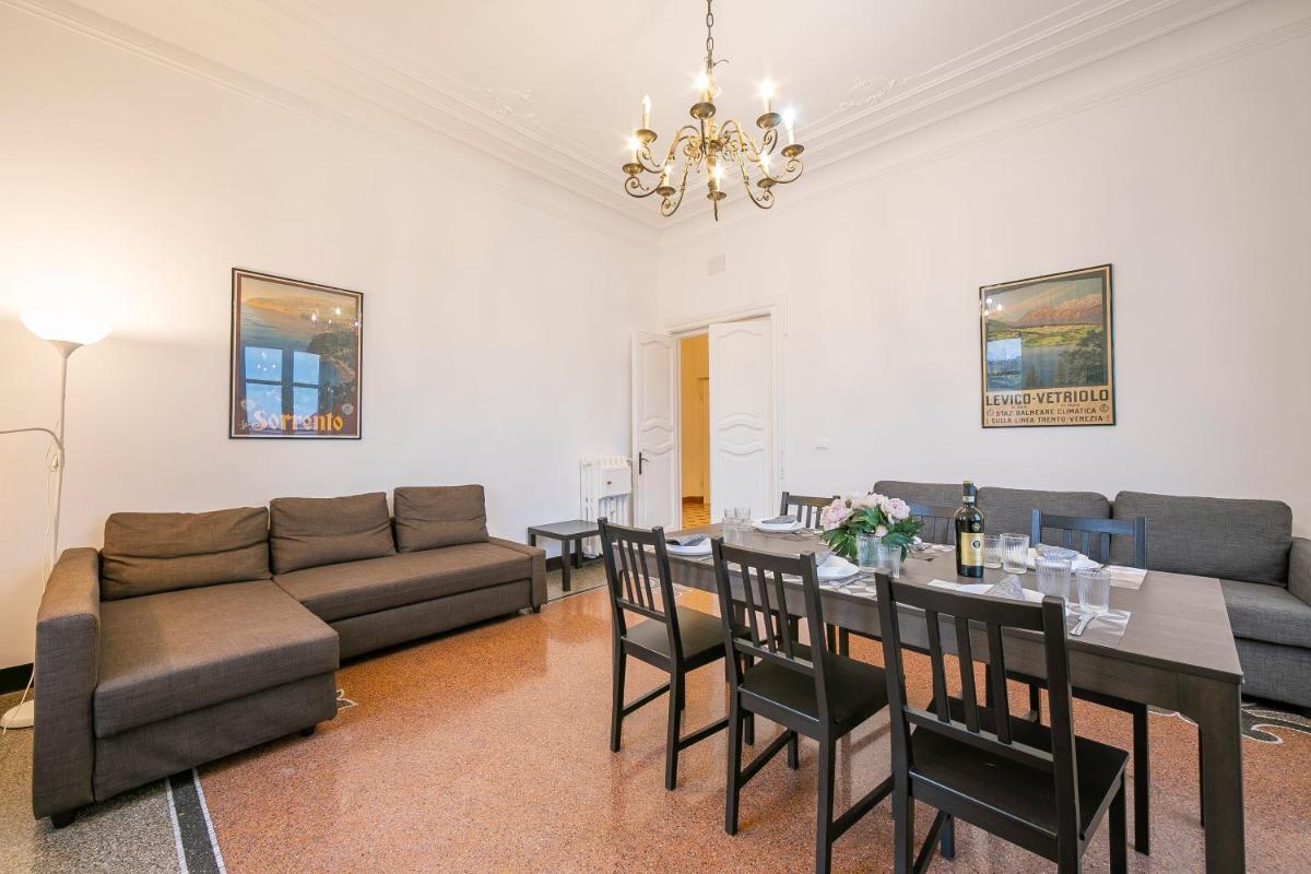 I Marinai - In The City Of Genoa - Happy Rentals - Housity