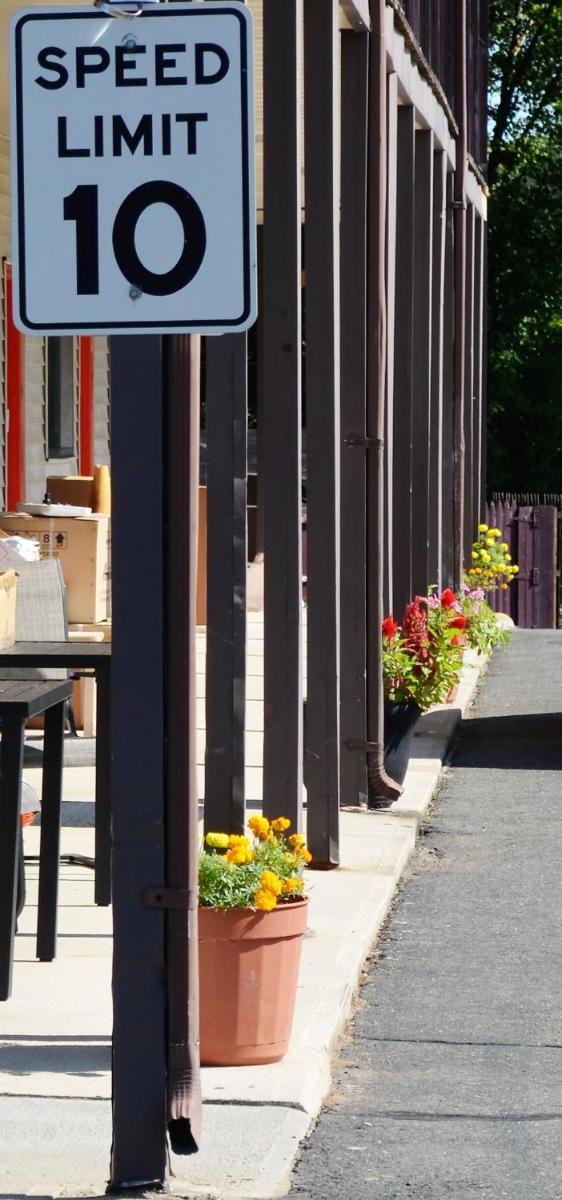 Enfield Inn - Housity