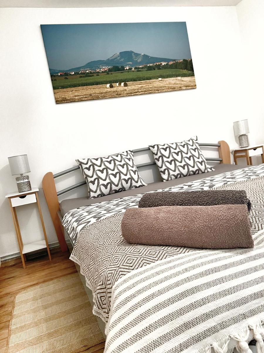 Apartment Sakvice 390 - Housity