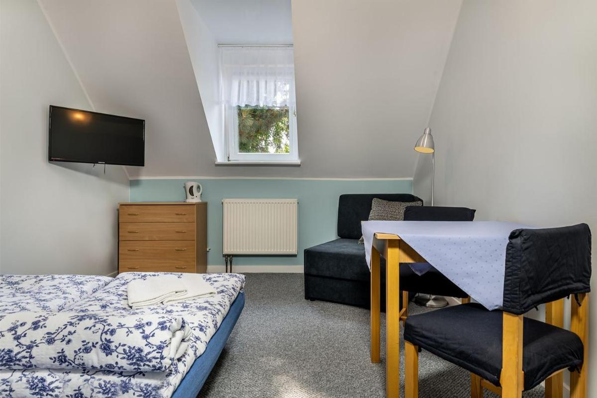 Pokoje Gościnne Namiastka - Housity
