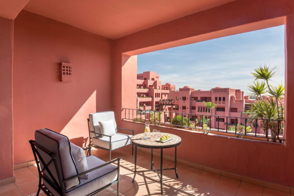 Un balcón o terraza de The Ritz-Carlton Tenerife, Abama
