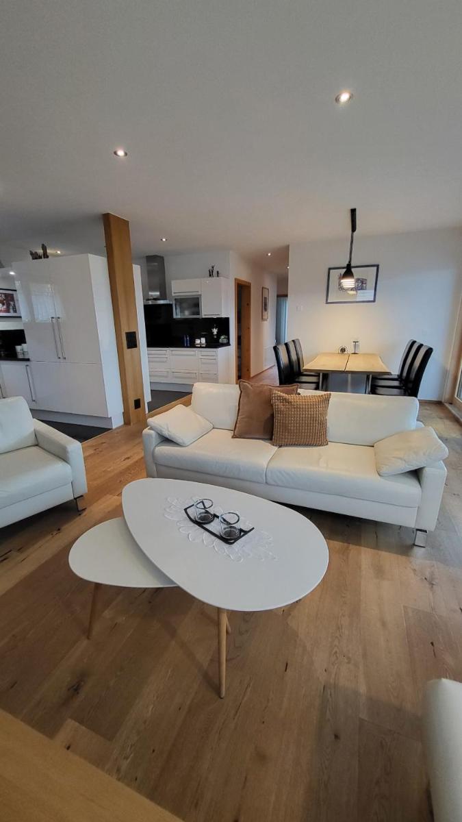 Chasa Scandella - Apartment Carl - Housity