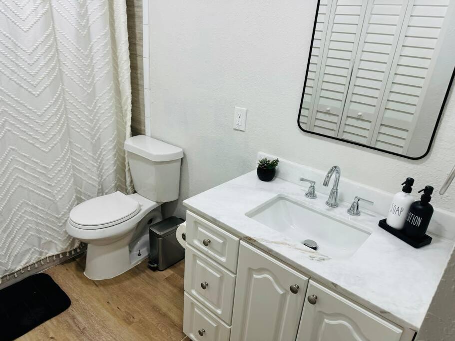 Miami Studio near Airport/Beach - Hizvo