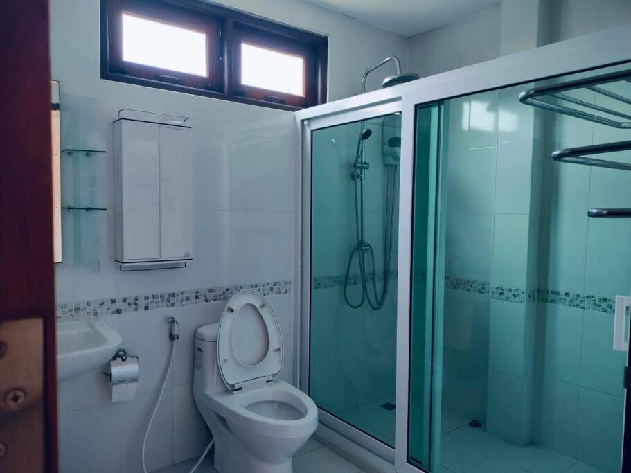 Luxury Pool Villa 5 Bedroom - Housity