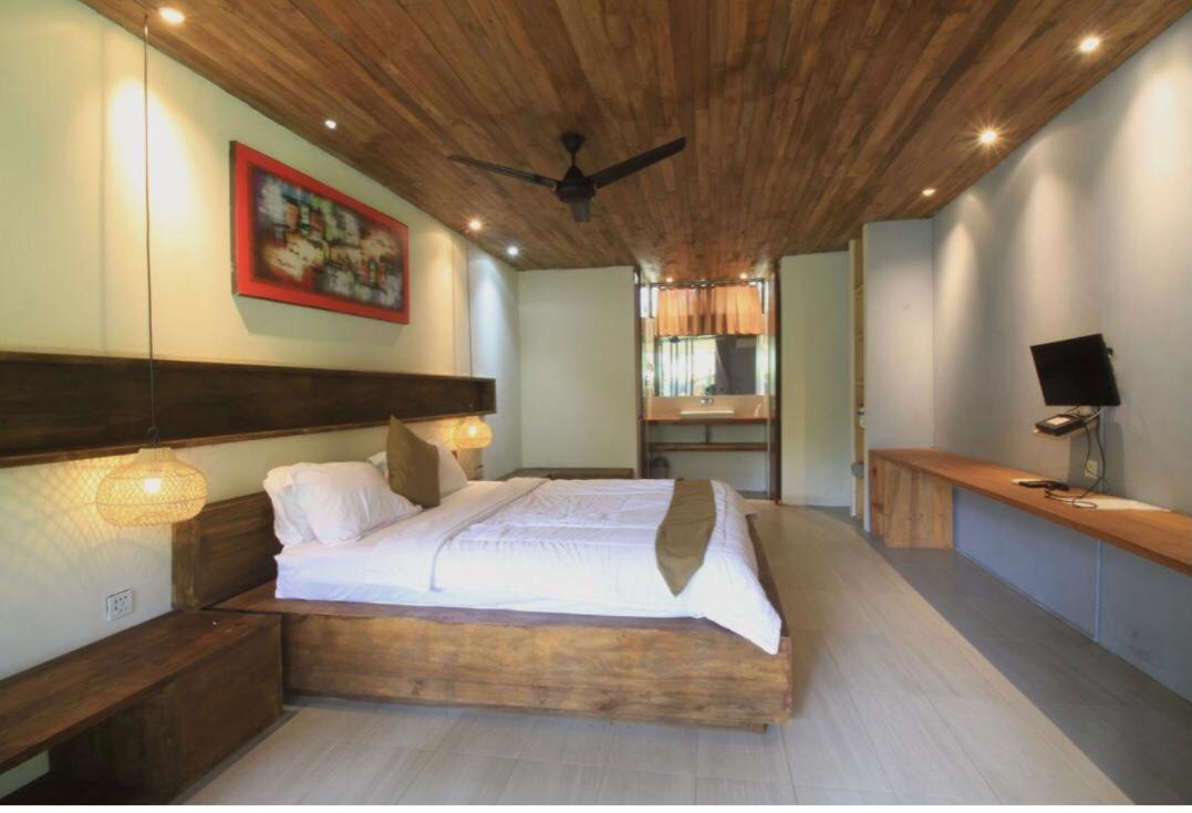 Inna's Villa Desa - Housity