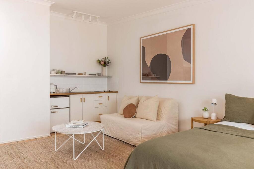 The Lane - Byron Bay - Housity