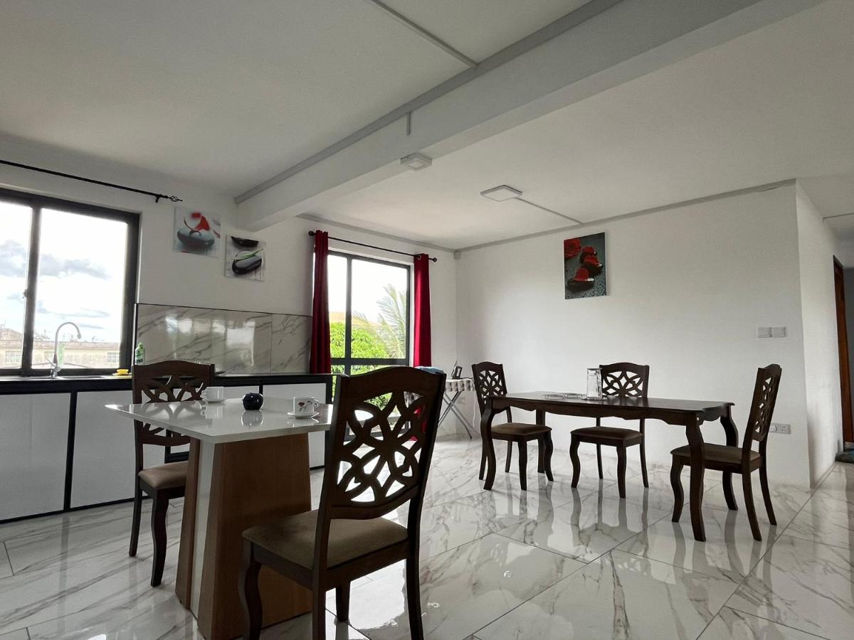 Oz Residence - Modern Apartment in heart of Beau-Bassin - Housity