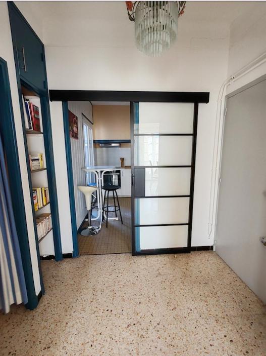 Suitetrails - Apartment With Balcony In The City Of Avignon