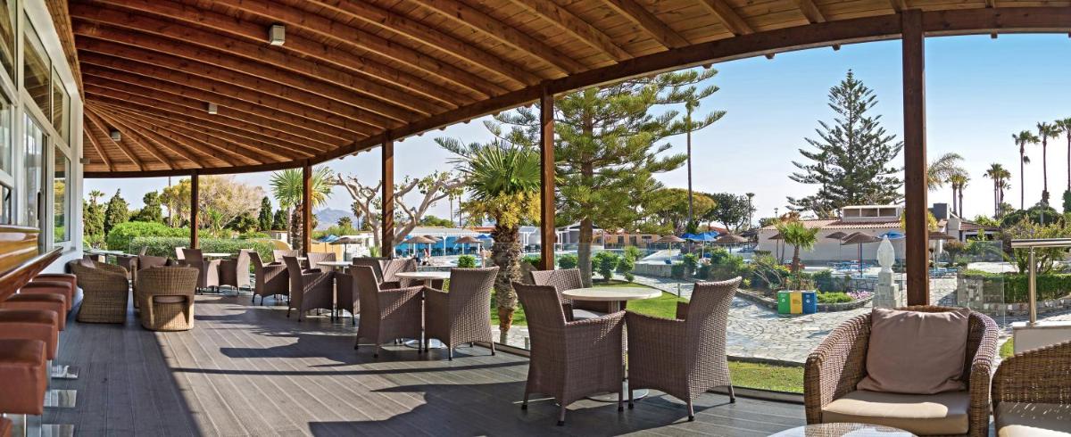 Atlantis Hotel - Housity