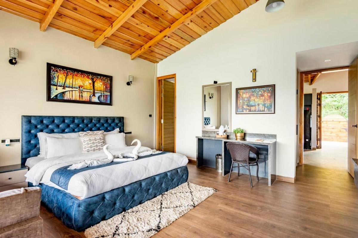 The Lookout - Luxurious Villa at Mukteshwar - Housity