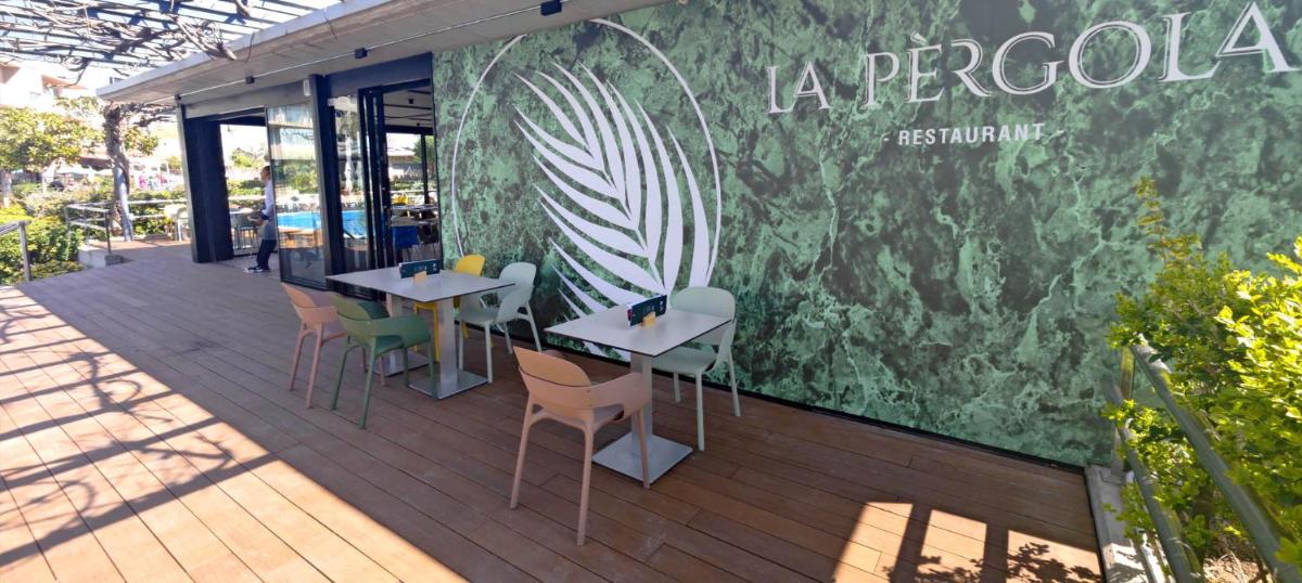 Imagen de la galería de AQUA Hotel Onabrava & Spa 4*Sup, en Santa Susanna