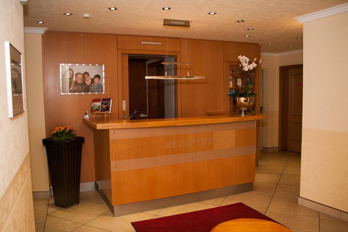 Rosenhotel Scherer - Housity