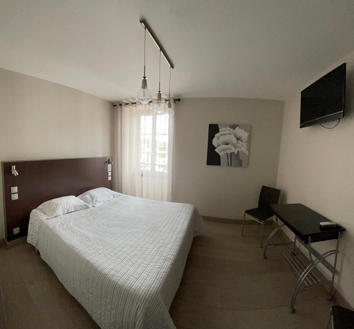 Hotel Mendy - Housity