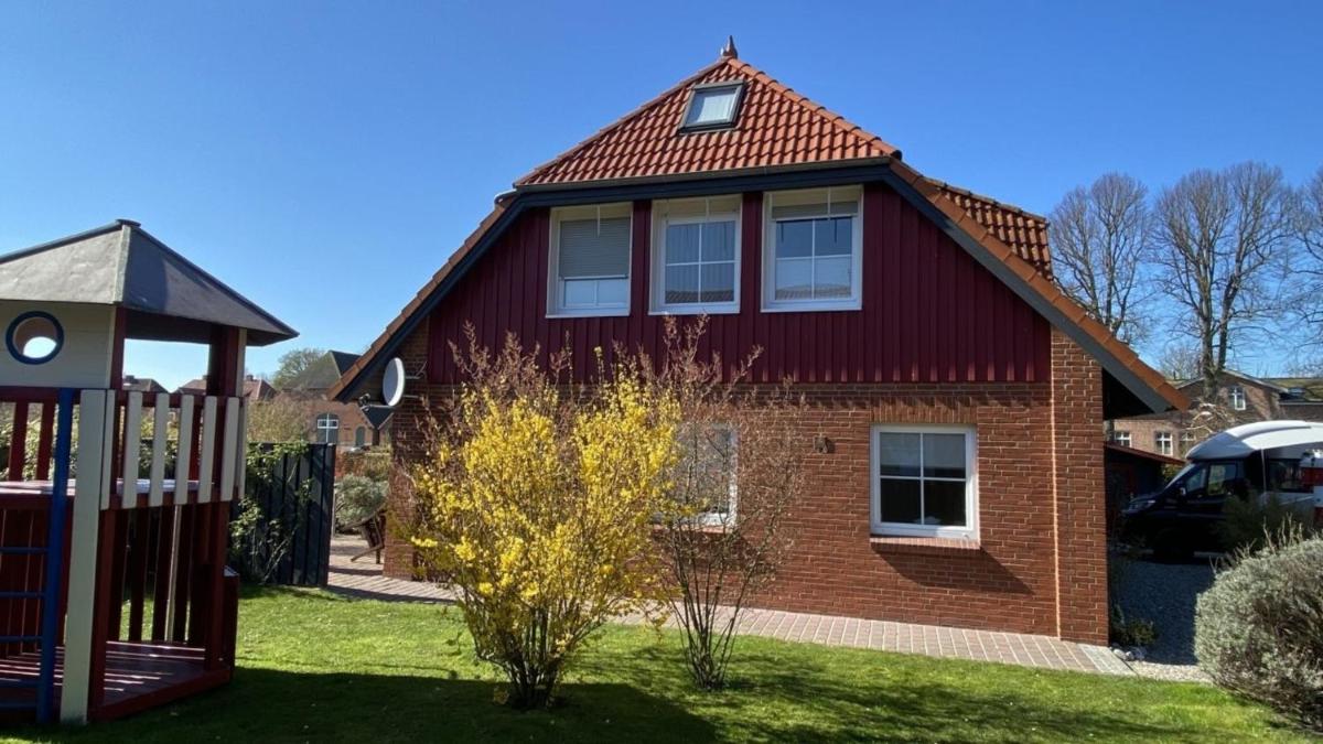 Ferienhaus Kleiner Leuchturm - Steuerbord Ferienwohnung Fehmarn Ostsee - Housity