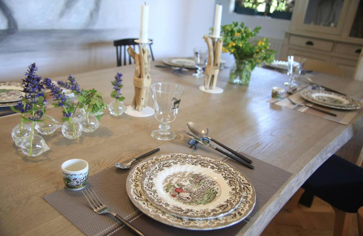 Horses & Style - Housity