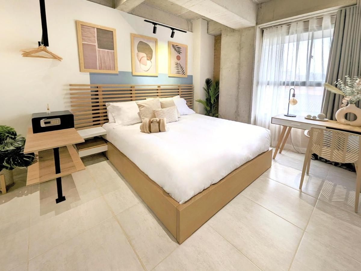 30 Living Suites - Housity
