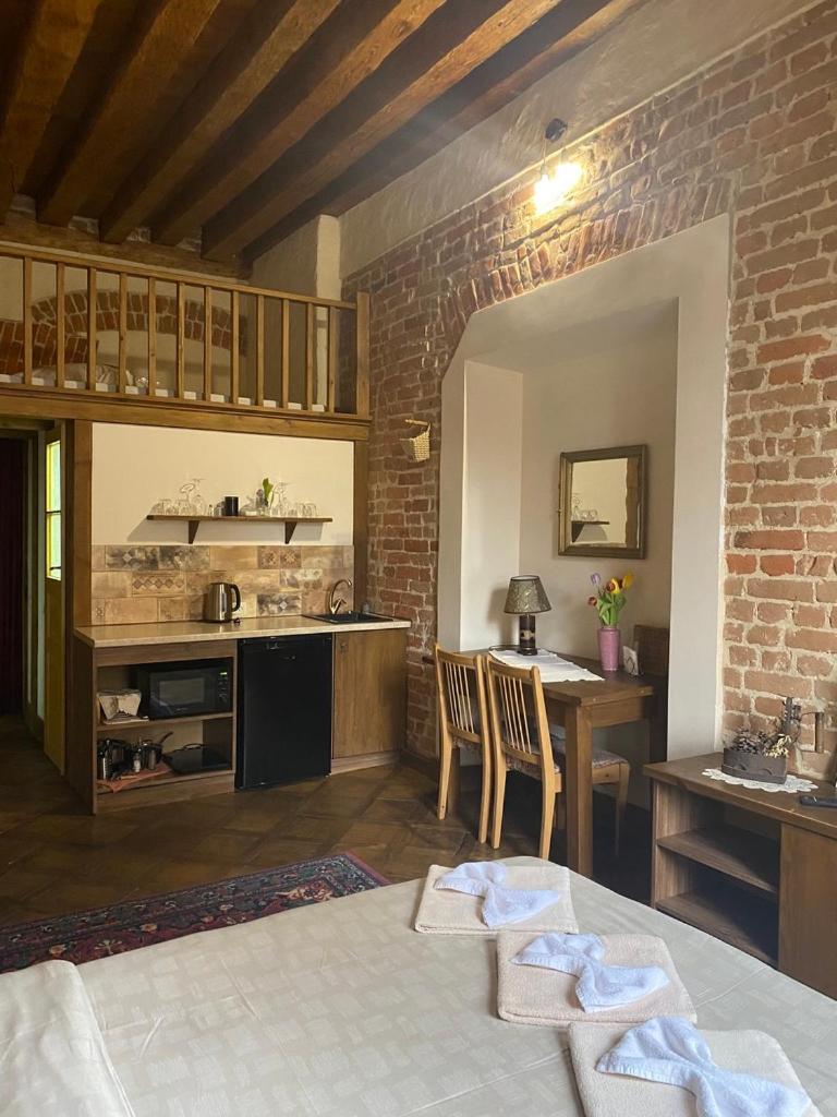 Apartments XVII Century - Housity