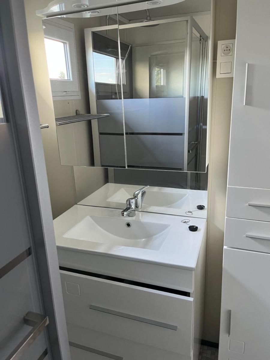 Chalet Charmant Monika avec Piscine - Housity