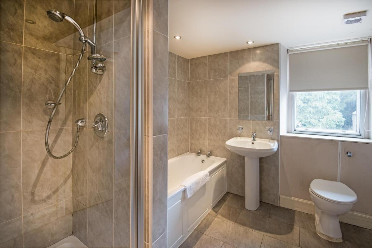Queenshead Hotel Kelso - Housity