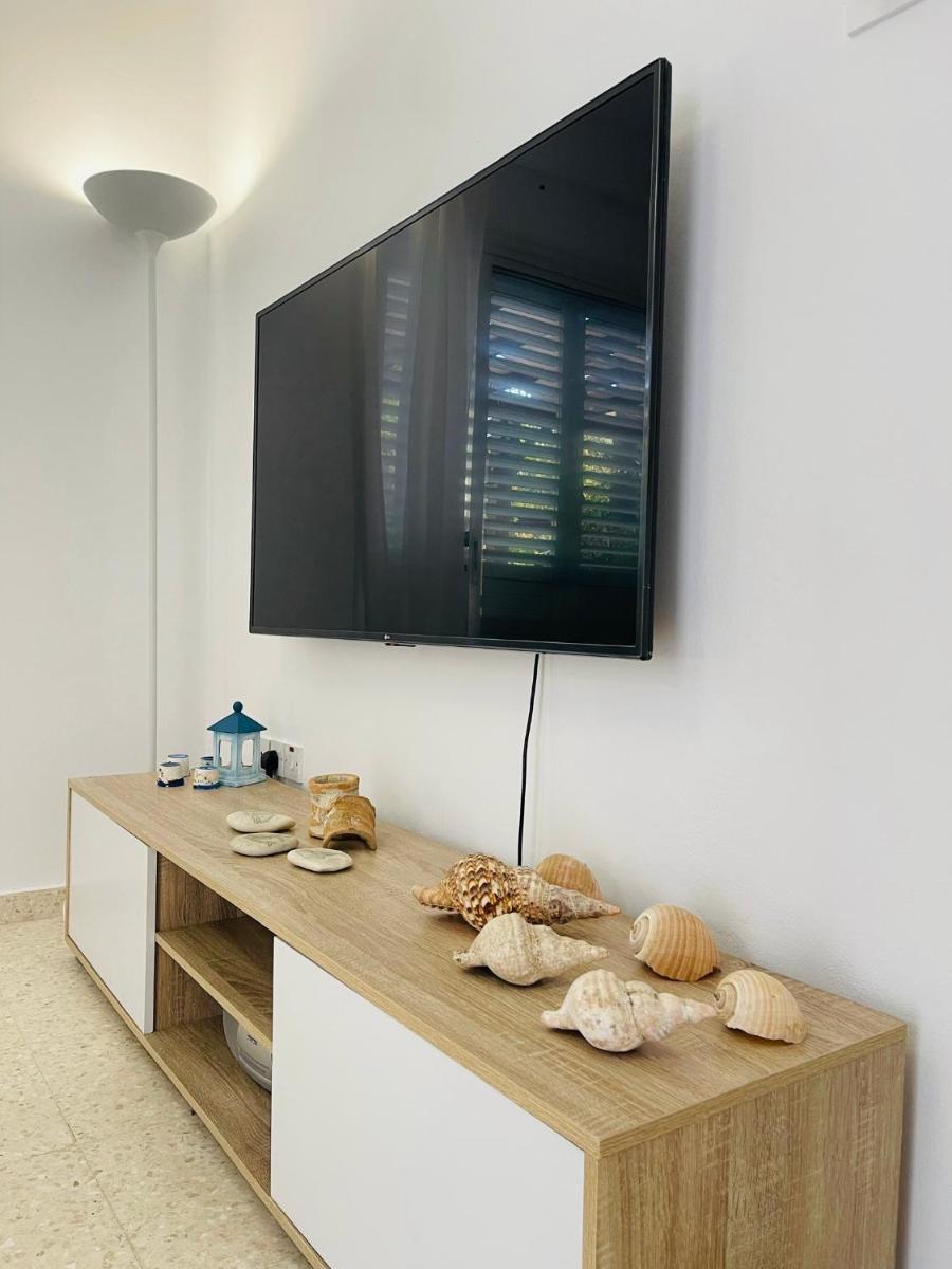 The Mediterranean Sea at your doorstep!! - Housity
